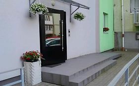 Apart Ugorska